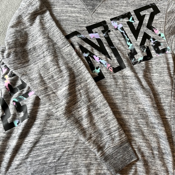 Victoria’s Secret PINK long sleeve crewneck - Picture 5 of 6